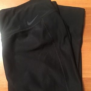 Nike Black workout leggings below knee length